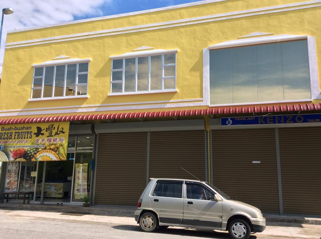 Bentong Street View Guest House 文冬街景旅馆 Kampong Chabang Exterior photo